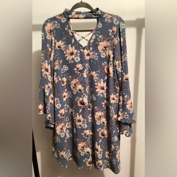 Andree by Unit Floral Dress - Large - Picture 1 of 4